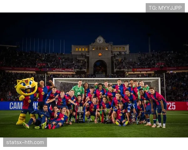 巴萨控球率提升背后,中场结构性漏洞逐步显现,对赛季走势带来挑战 巴萨控球率提升背后,中场结构性漏洞逐步显现,对赛季走势带来挑战